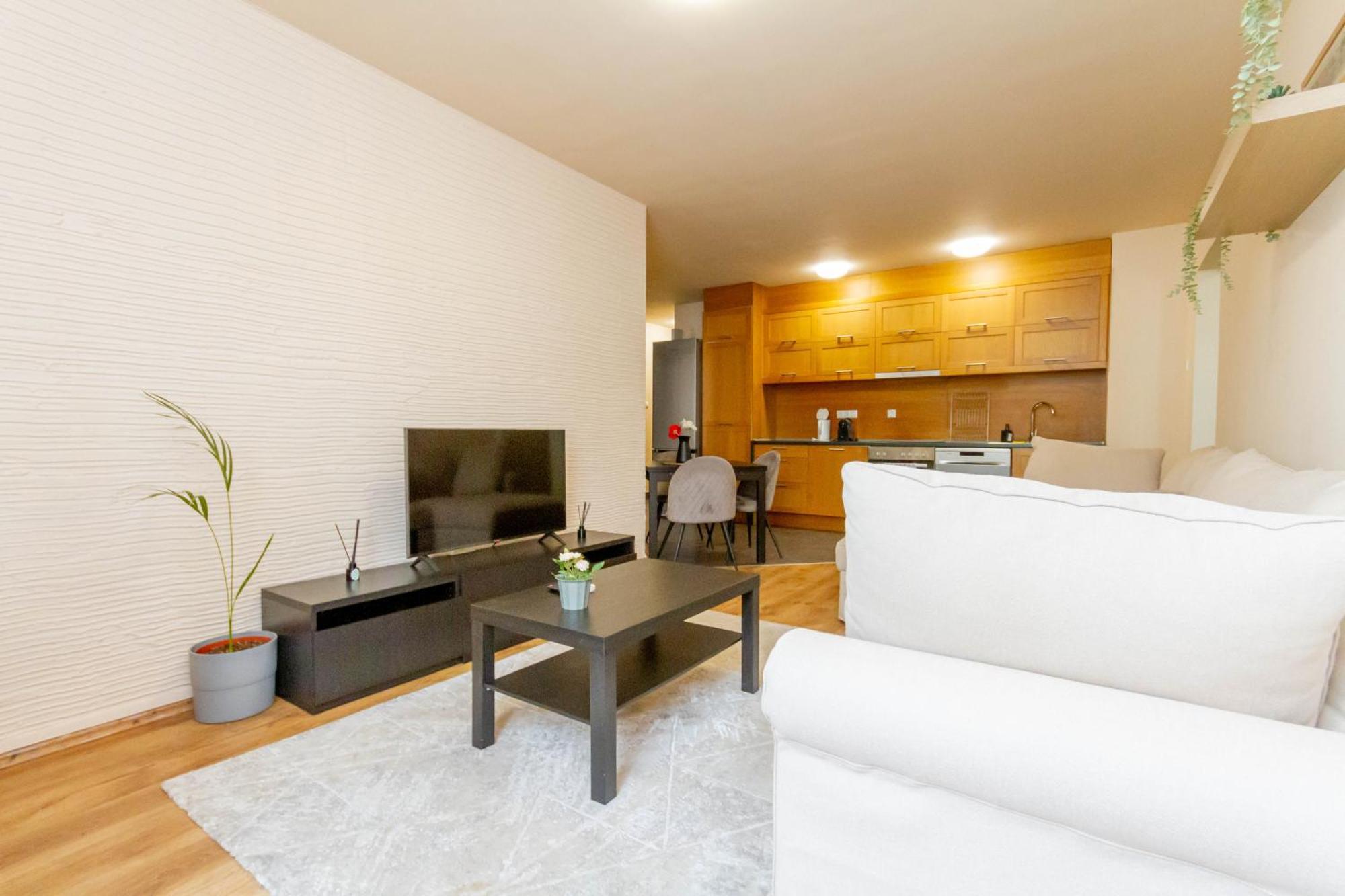 Modern Comfort In Jozsef Street By Nw Lejlighed Budapest