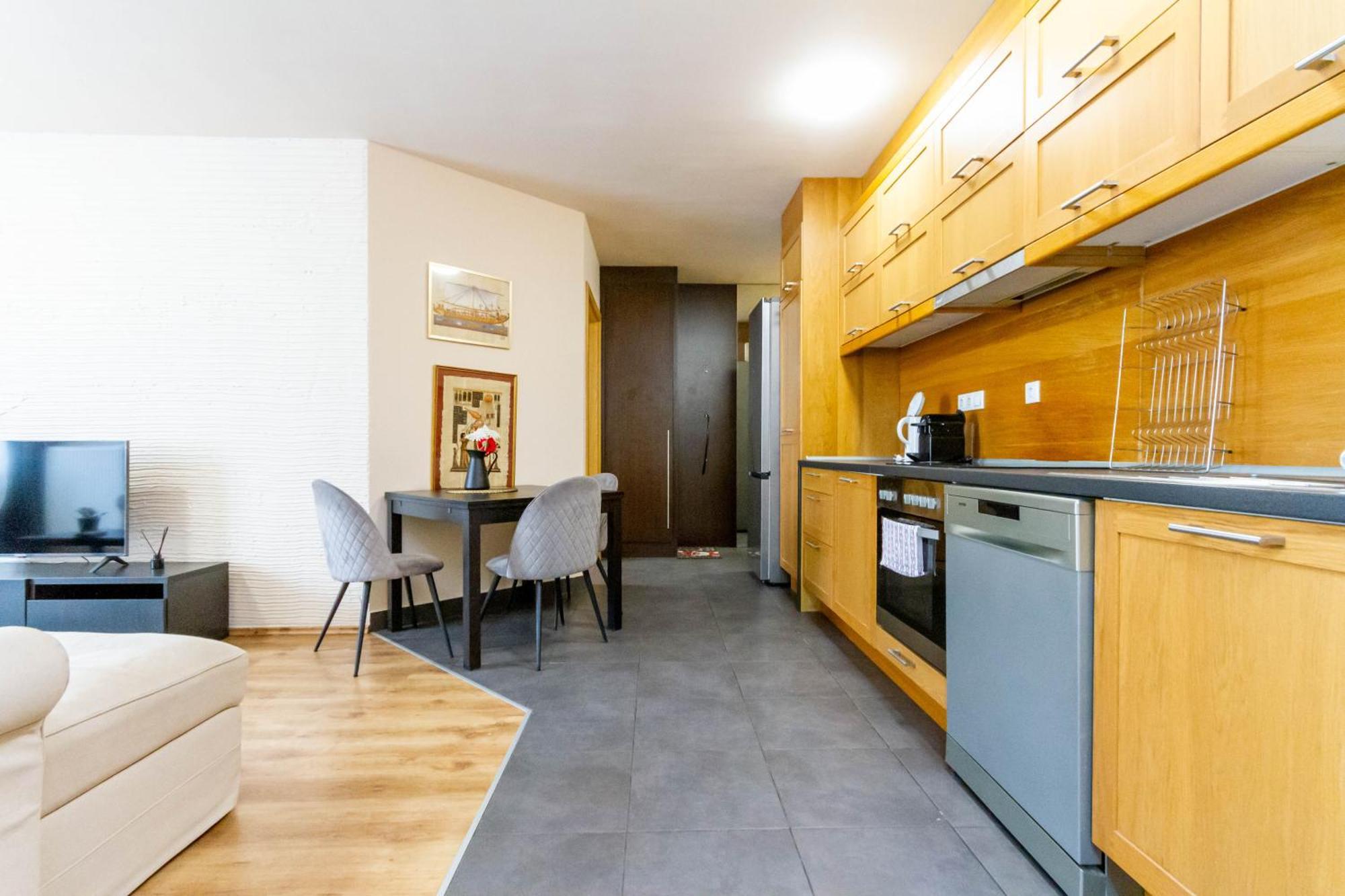 Modern Comfort In Jozsef Street By Nw Appartamento Budapest