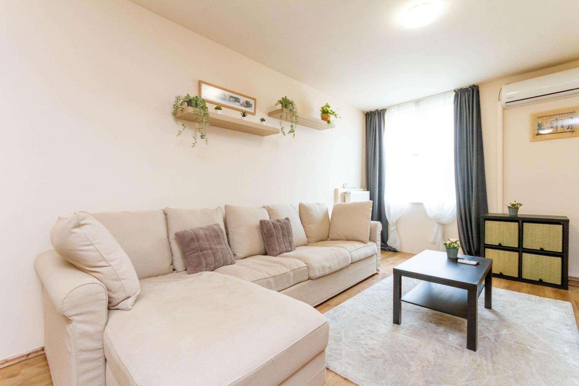 Modern Comfort In Jozsef Street By Nw Appartamento